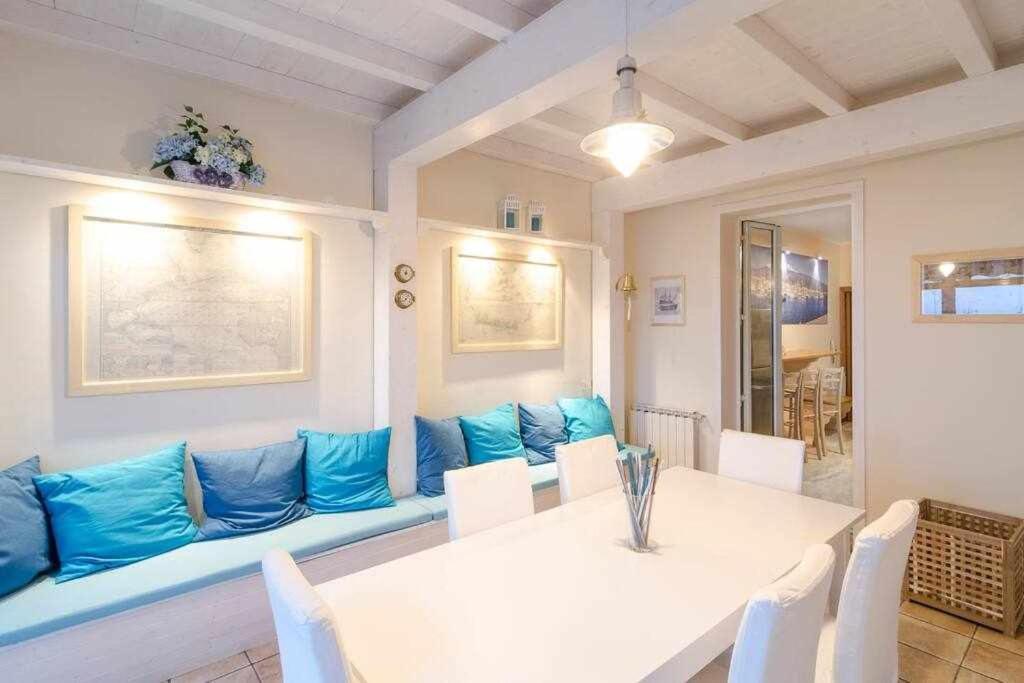 Casa Delle Zammare Fronte Mare Centro Storico Villa Riposto Bagian luar foto