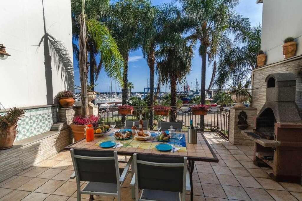 Casa Delle Zammare Fronte Mare Centro Storico Villa Riposto Bagian luar foto