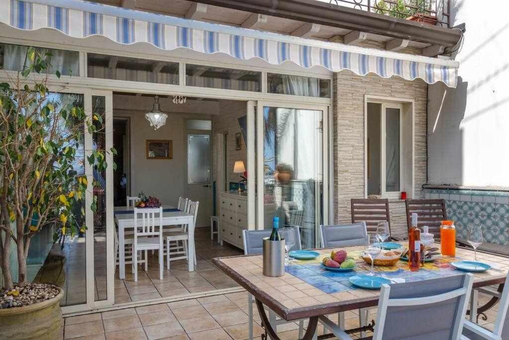 Casa Delle Zammare Fronte Mare Centro Storico Villa Riposto Bagian luar foto