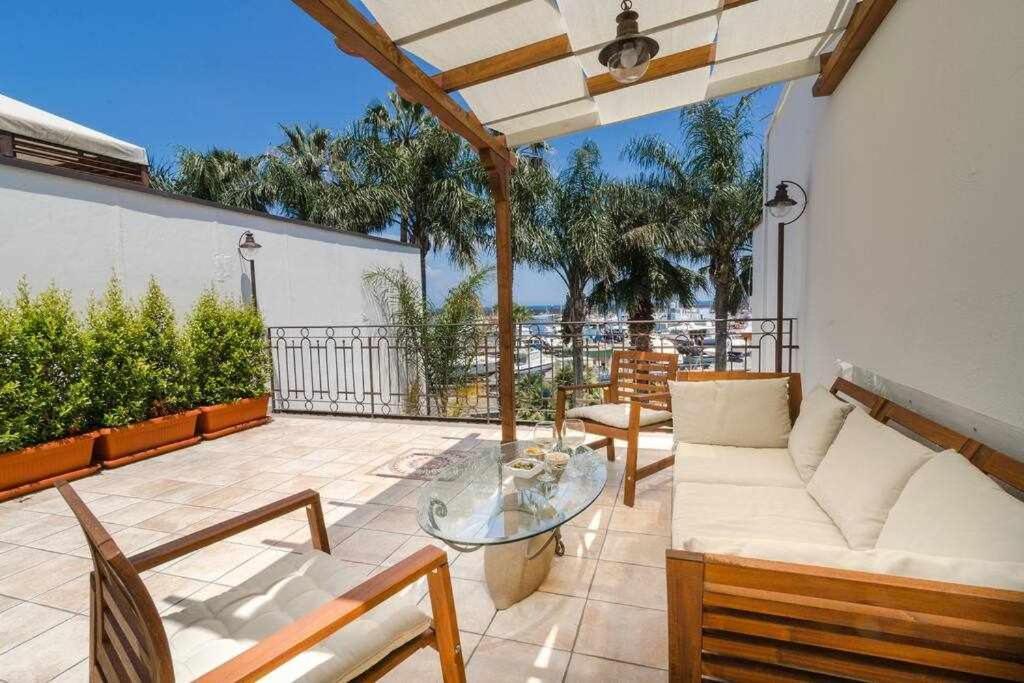 Casa Delle Zammare Fronte Mare Centro Storico Villa Riposto Bagian luar foto